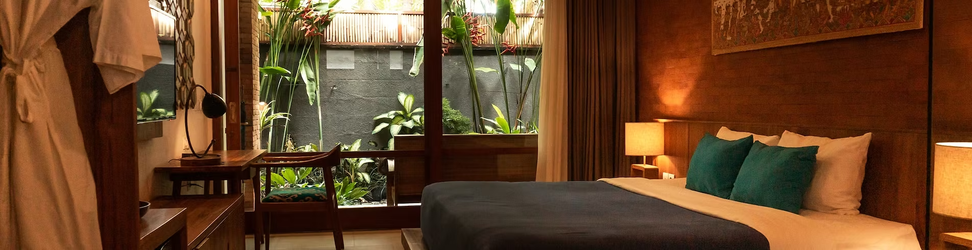 Luxury Hotel