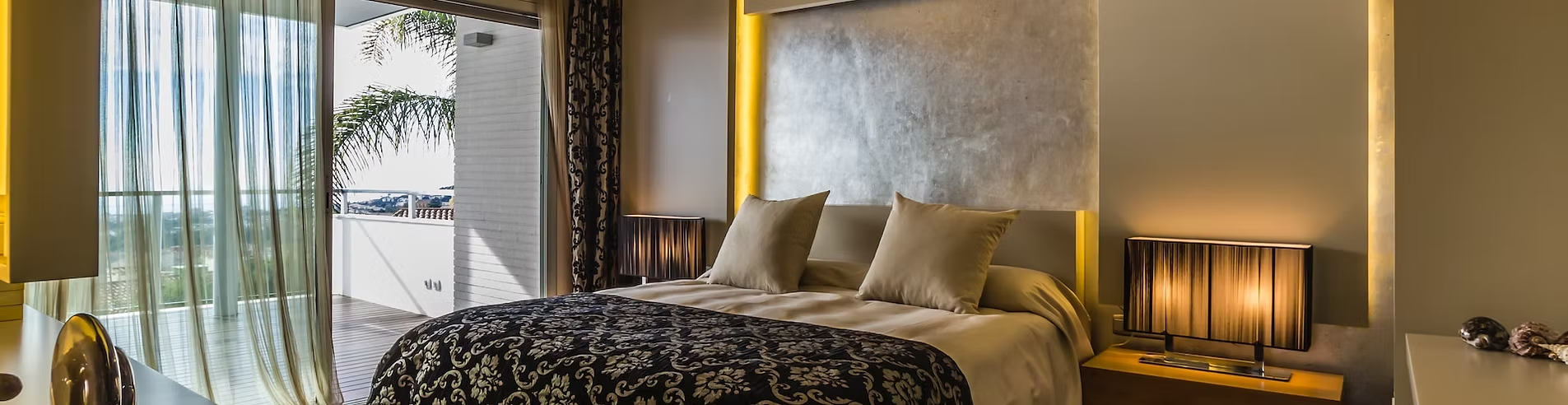 Luxury Hotel